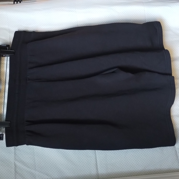 Calvin Klein Shorts - Picture 2 of 3